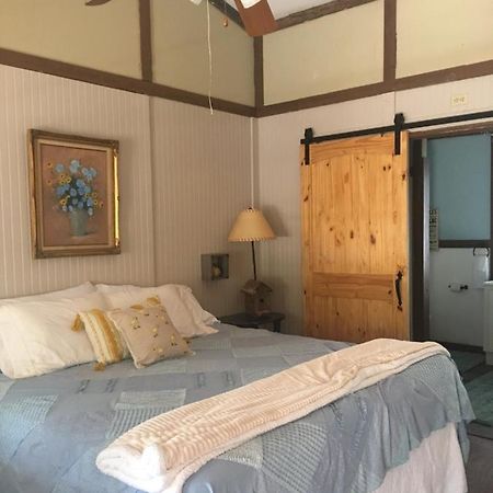 Acorn Hideaways Canton Sweet Tweet Guesthouse King Bed Εξωτερικό φωτογραφία